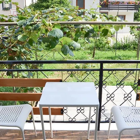 Apartment Greenhouse